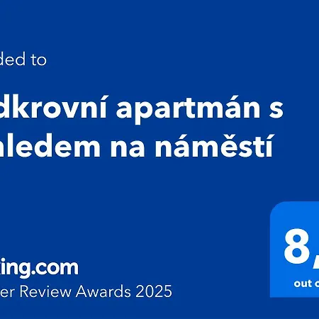 Podkrovni S Vyhledem Na Namesti Apartment